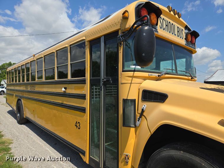 image for item EN8195 2009 Blue Bird Vision school bus