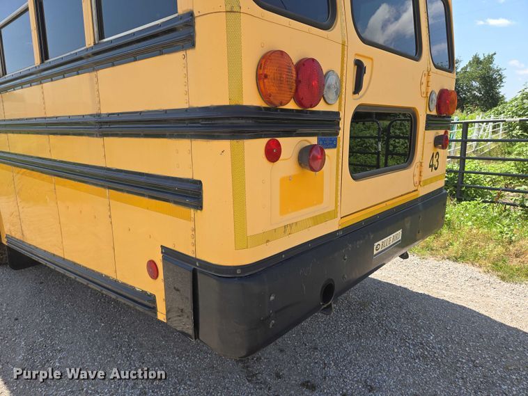 image for item EN8195 2009 Blue Bird Vision school bus
