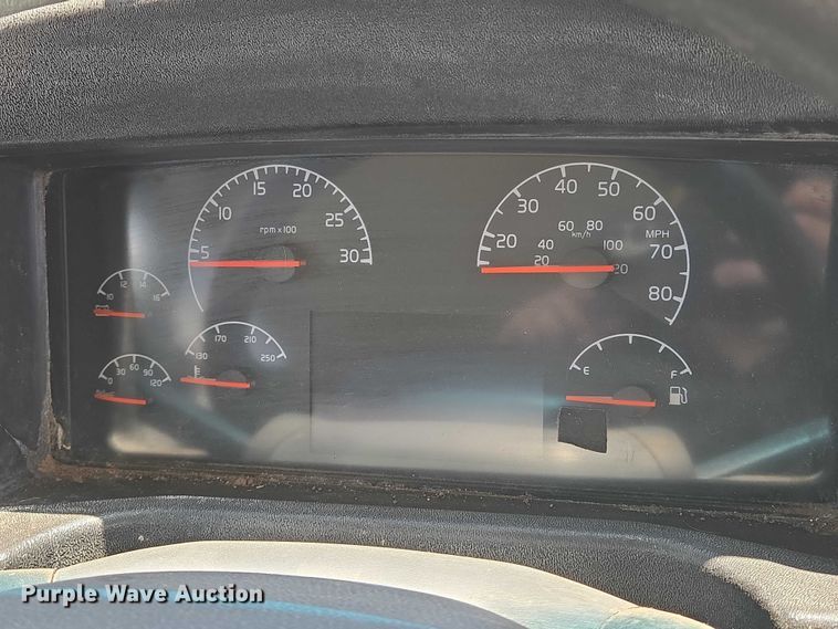 image for item EN8195 2009 Blue Bird Vision school bus