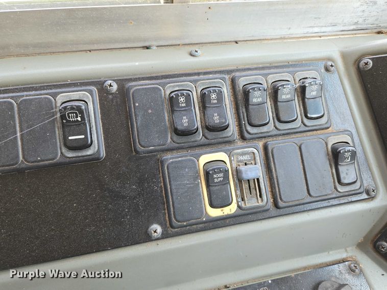 image for item EN8195 2009 Blue Bird Vision school bus