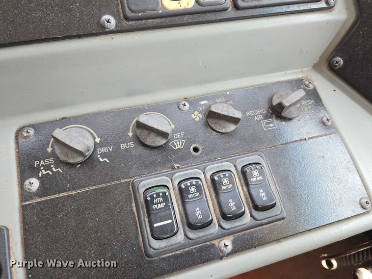 image for item EN8195 2009 Blue Bird Vision school bus