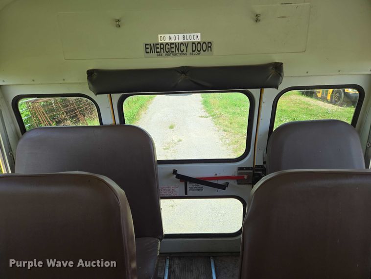 image for item EN8195 2009 Blue Bird Vision school bus