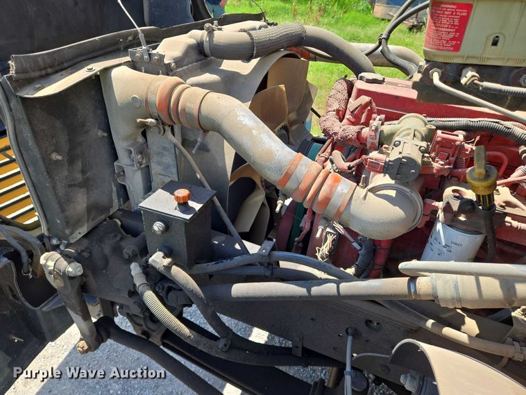 image for item EN8195 2009 Blue Bird Vision school bus