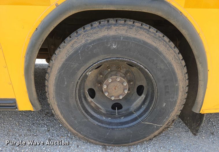 image for item EN8195 2009 Blue Bird Vision school bus