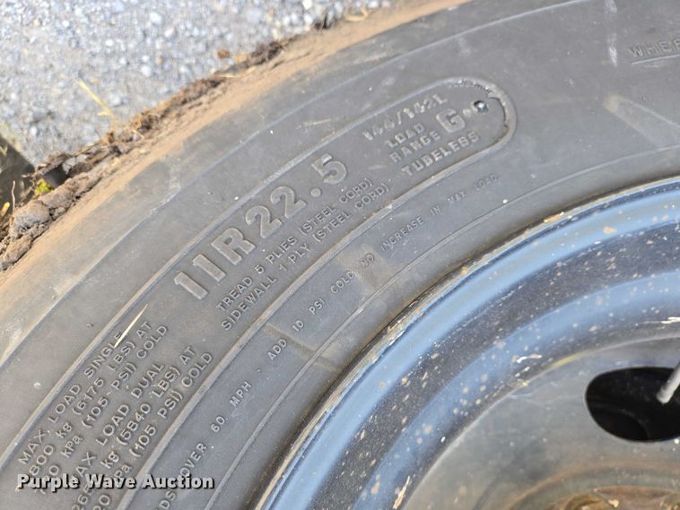 image for item EN8195 2009 Blue Bird Vision school bus