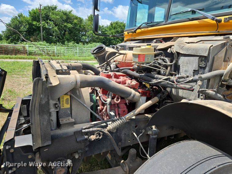 image for item EN8197 2014 Blue Bird Vision  school bus