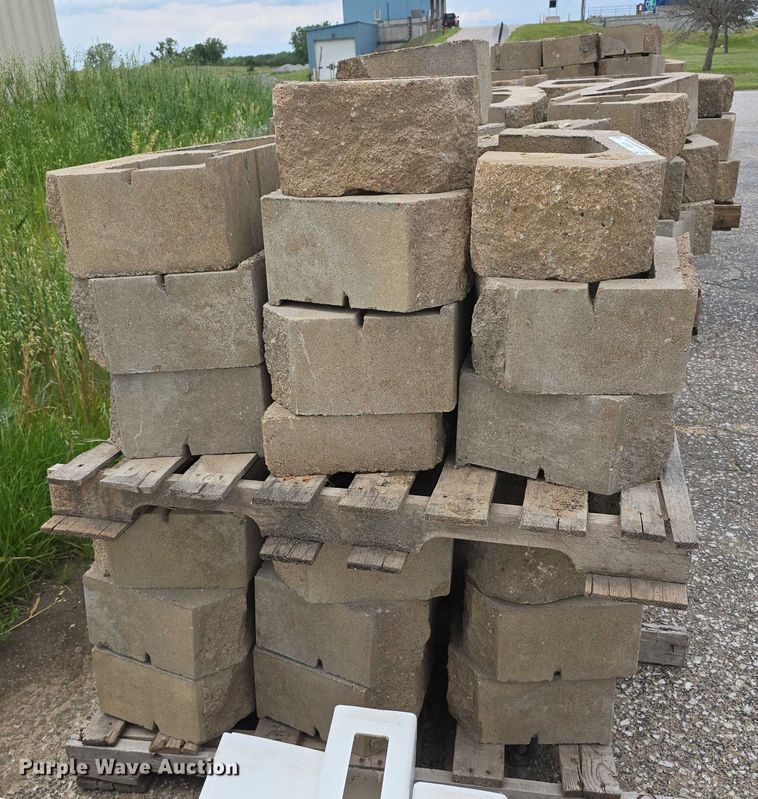 image for item EO1073 Landscaping materials