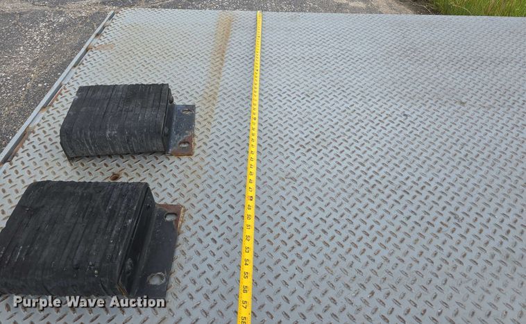 image for item EO1074 Serco Entromatic loading dock leveler