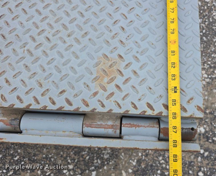 image for item EO1074 Serco Entromatic loading dock leveler