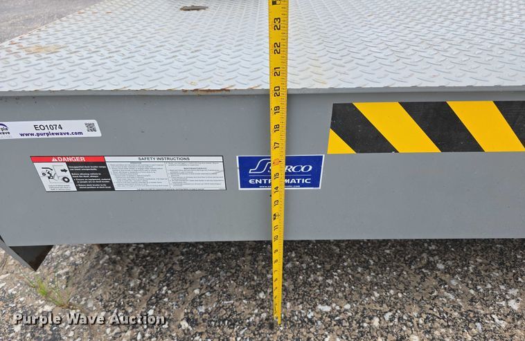 image for item EO1074 Serco Entromatic loading dock leveler