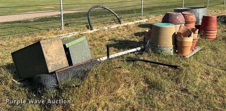 image for item ER2006 Lawn and garden equipment