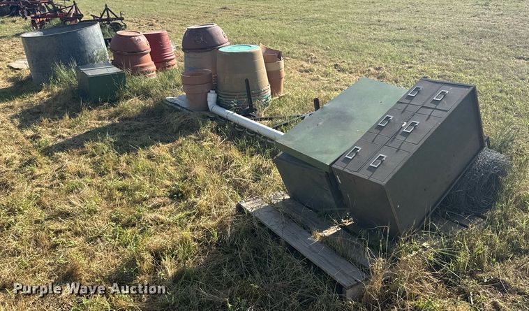 image for item ER2006 Lawn and garden equipment