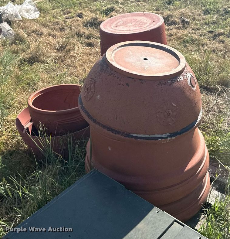 image for item ER2006 Lawn and garden equipment