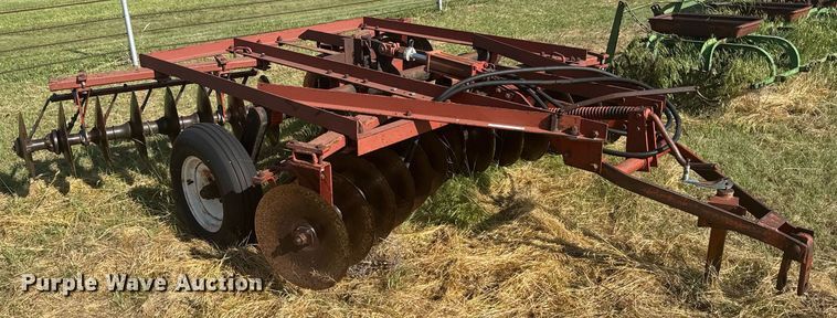 image for item ER2012 International Harvester tandem disk