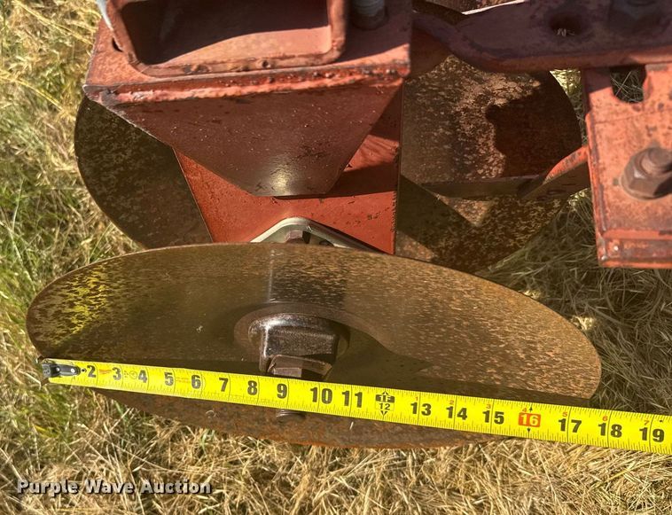 image for item ER2012 International Harvester tandem disk