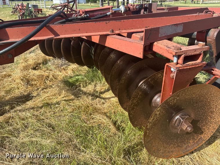 image for item ER2012 International Harvester tandem disk