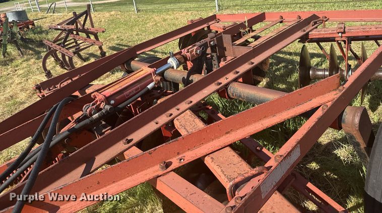 image for item ER2012 International Harvester tandem disk