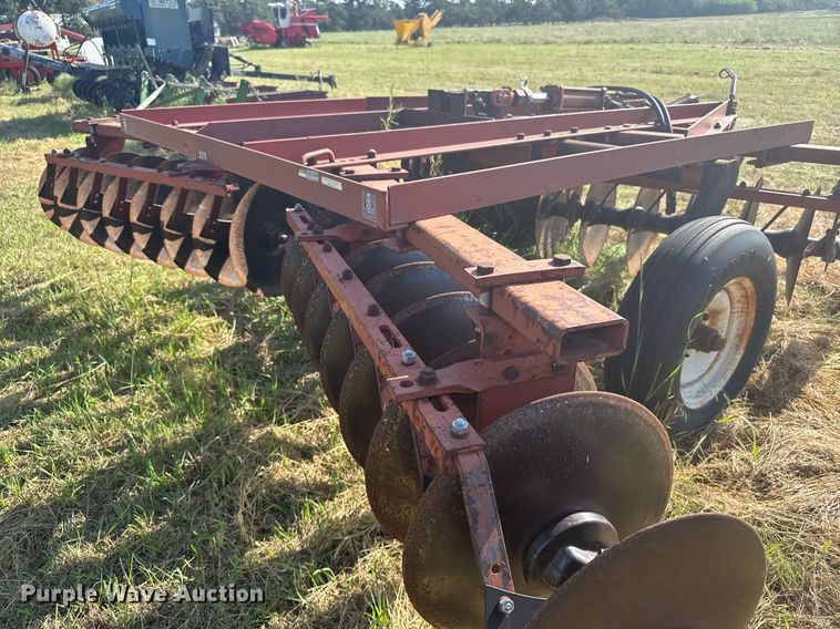 image for item ER2012 International Harvester tandem disk