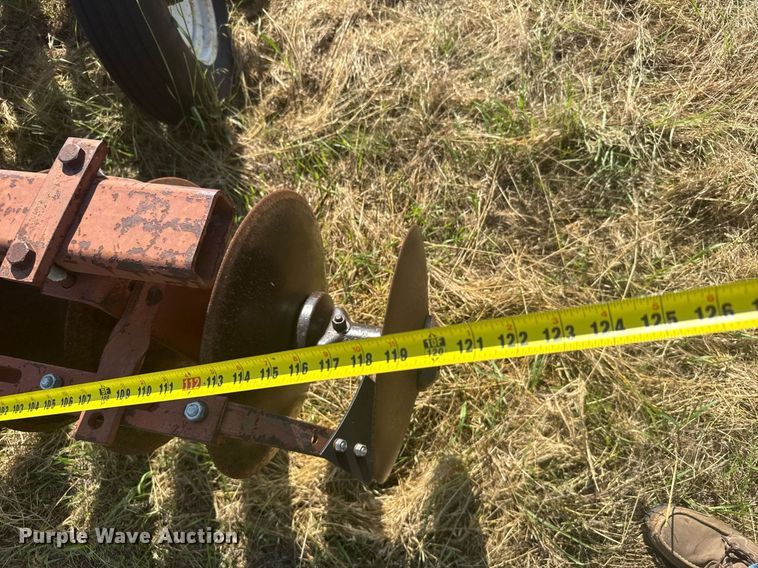 image for item ER2012 International Harvester tandem disk