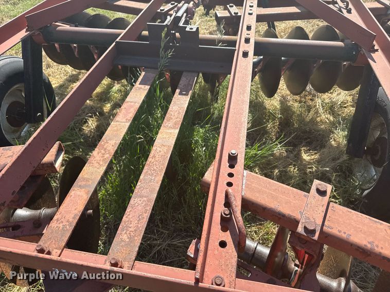 image for item ER2012 International Harvester tandem disk