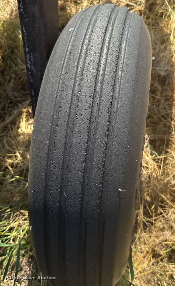 image for item ER2012 International Harvester tandem disk