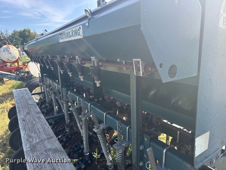 image for item ER2014 Marliss Pasture King no-till grain drill