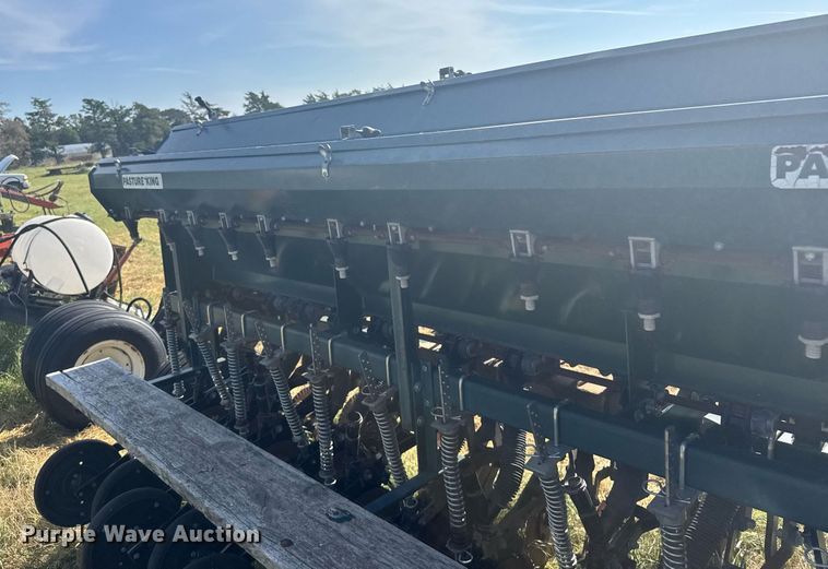 image for item ER2014 Marliss Pasture King no-till grain drill