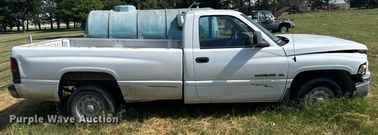 image for item ER2024 1999 Dodge Ram 1500 pickup truck