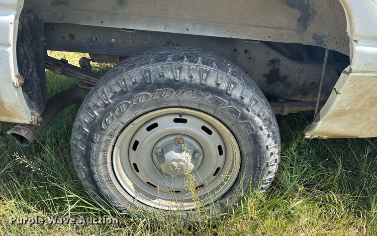 image for item ER2024 1999 Dodge Ram 1500 pickup truck