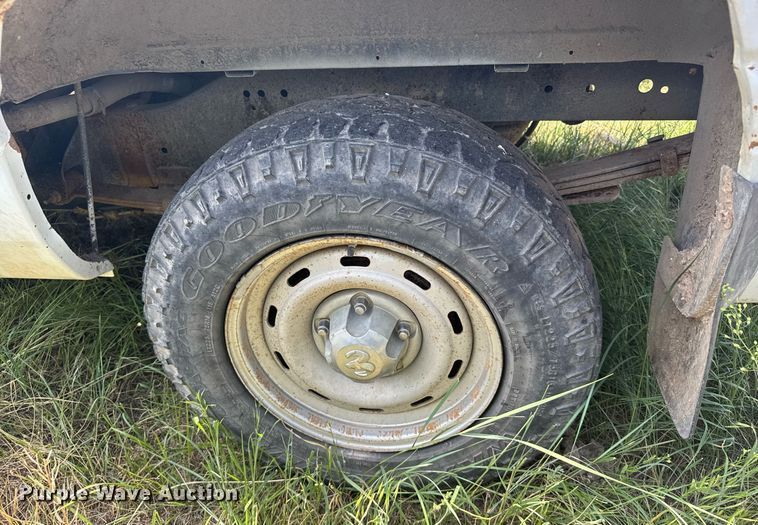 image for item ER2024 1999 Dodge Ram 1500 pickup truck