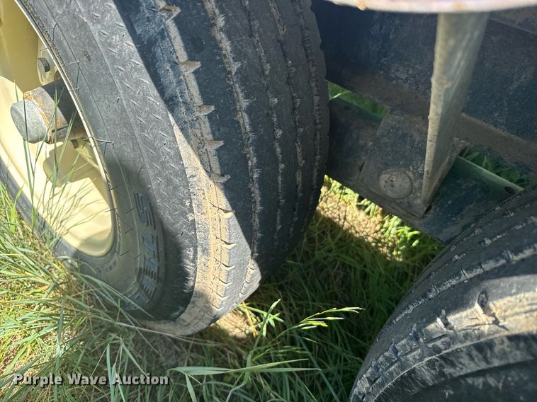 image for item ER2025 Shop built nurse tank trailer