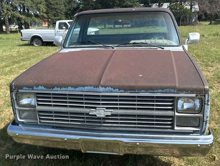 image for item ER2027 1984 Chevrolet C10 pickup truck