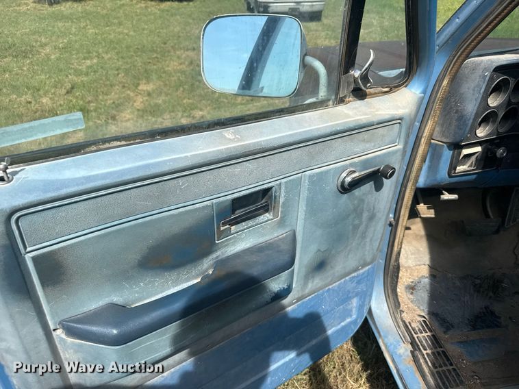 image for item ER2027 1984 Chevrolet C10 pickup truck