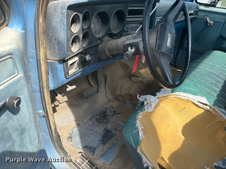 image for item ER2027 1984 Chevrolet C10 pickup truck