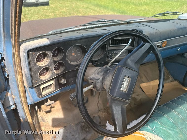 image for item ER2027 1984 Chevrolet C10 pickup truck