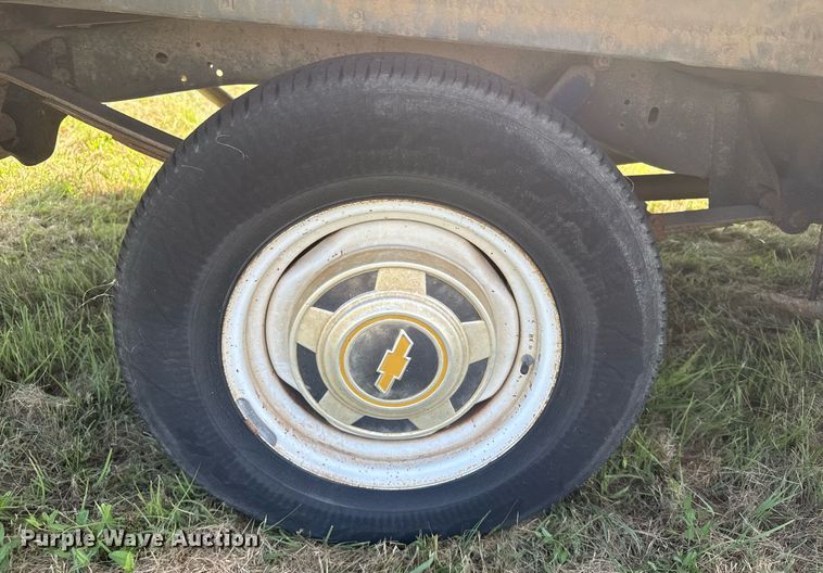 image for item ER2027 1984 Chevrolet C10 pickup truck