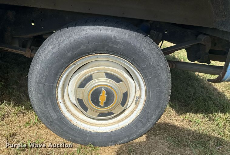 image for item ER2027 1984 Chevrolet C10 pickup truck