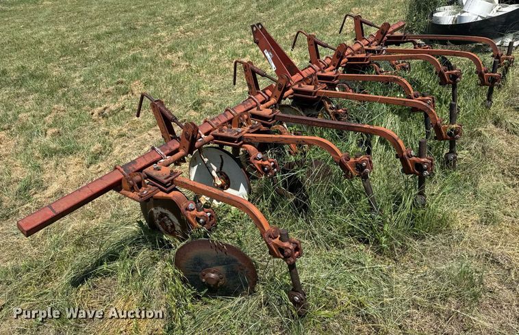image for item ER2032 International Harvester 70 field cultivator