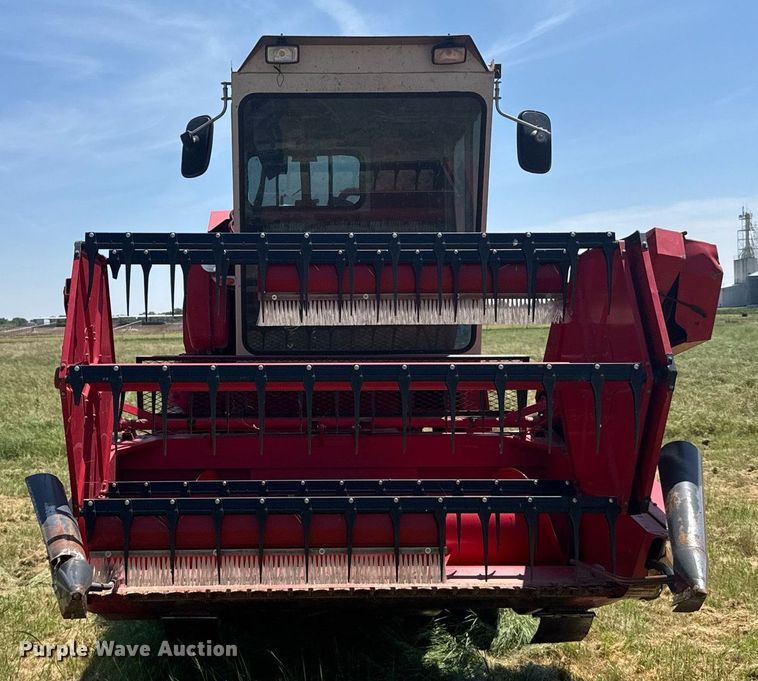 image for item ER2038 Massey Ferguson 8 combine