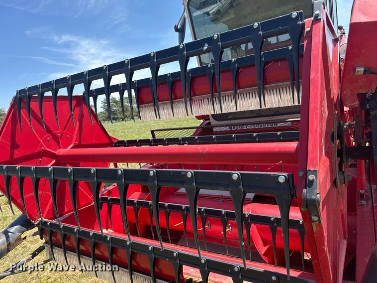 image for item ER2038 Massey Ferguson 8 combine