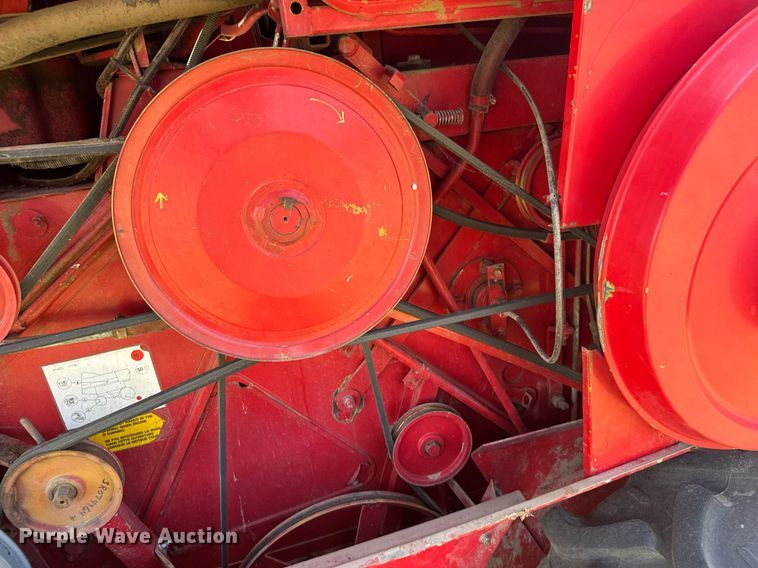 image for item ER2038 Massey Ferguson 8 combine