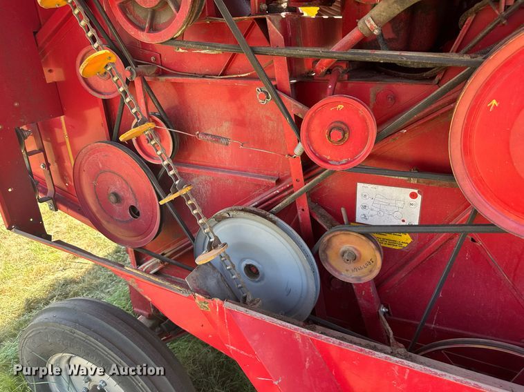 image for item ER2038 Massey Ferguson 8 combine