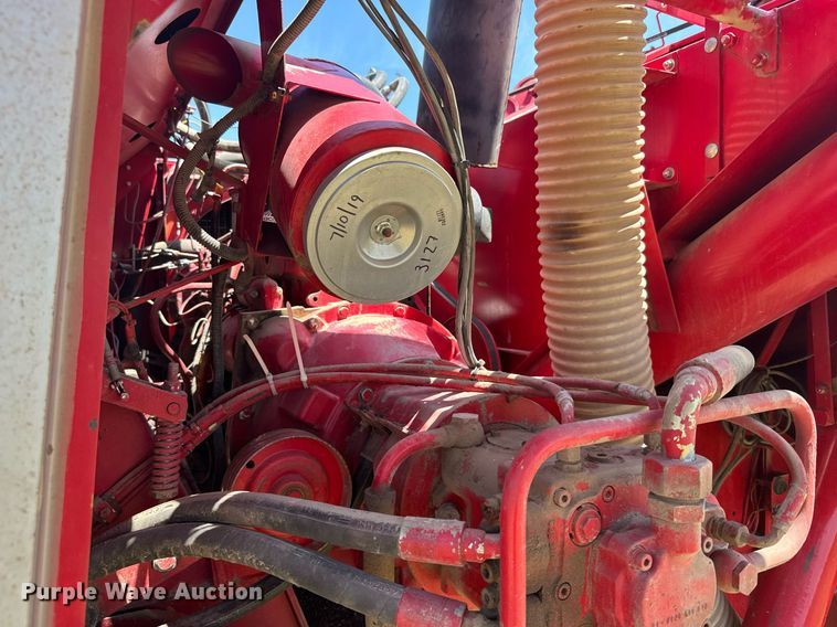 image for item ER2038 Massey Ferguson 8 combine