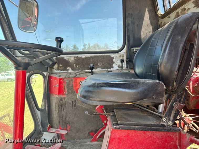 image for item ER2038 Massey Ferguson 8 combine