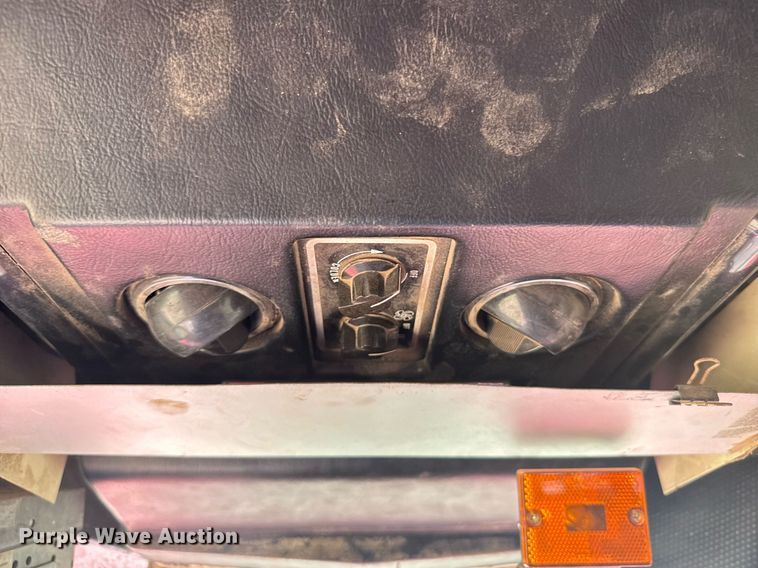 image for item ER2038 Massey Ferguson 8 combine