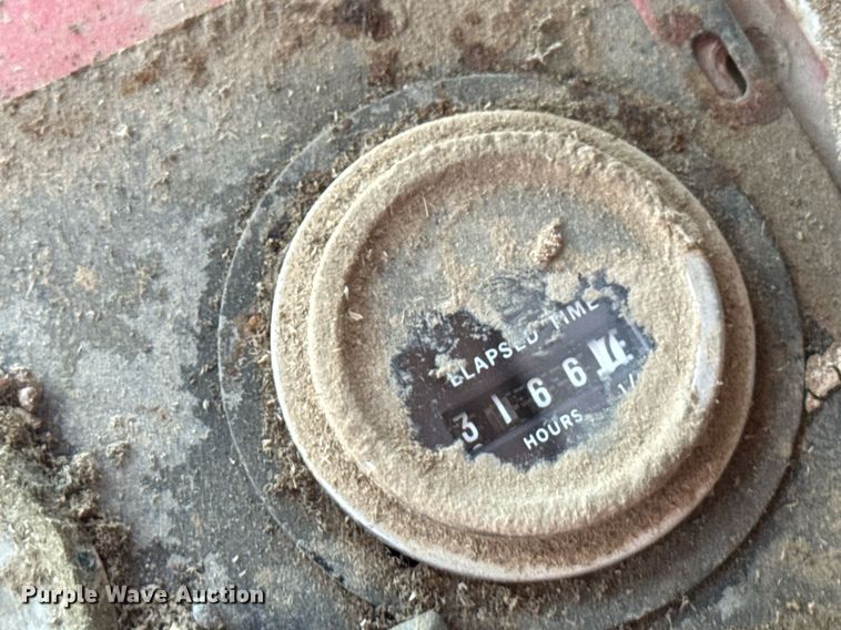 image for item ER2038 Massey Ferguson 8 combine