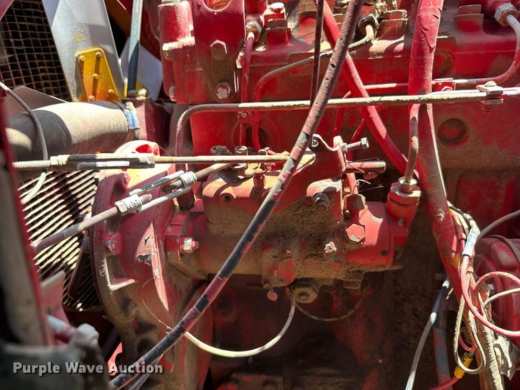 image for item ER2038 Massey Ferguson 8 combine