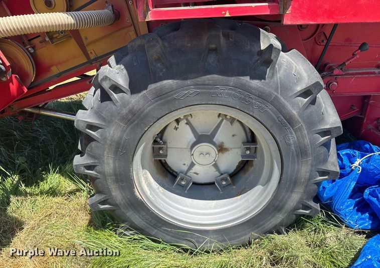 image for item ER2038 Massey Ferguson 8 combine