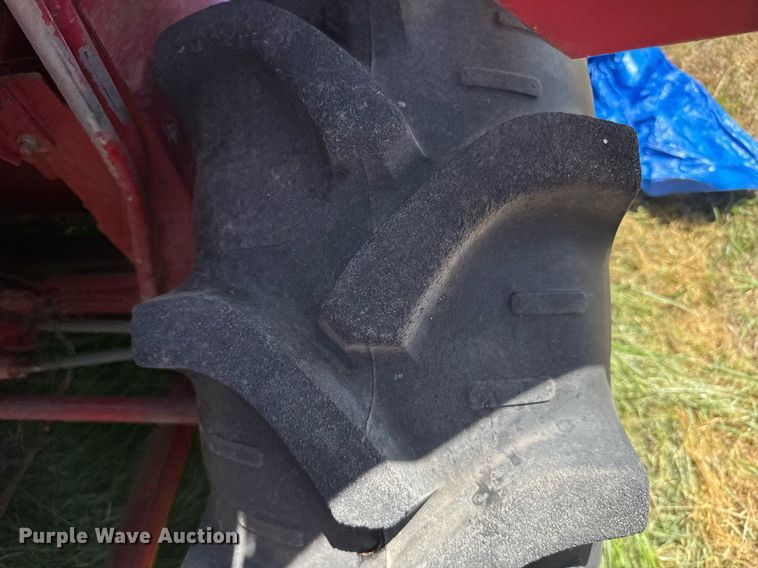 image for item ER2038 Massey Ferguson 8 combine