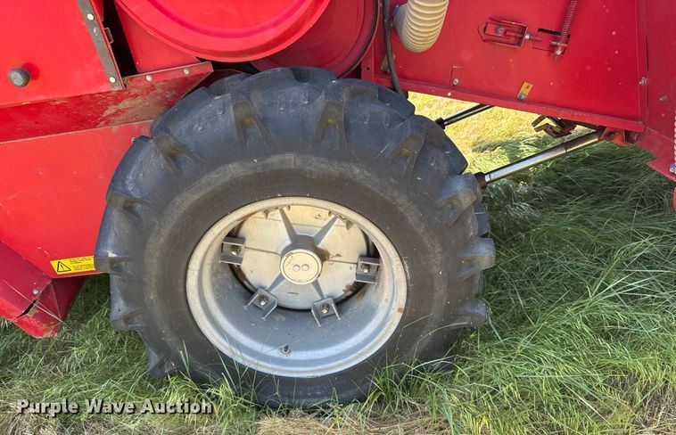 image for item ER2038 Massey Ferguson 8 combine